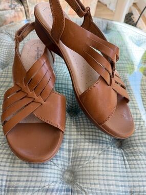 Clarks Tan Leather Strappy Slingback Sandals